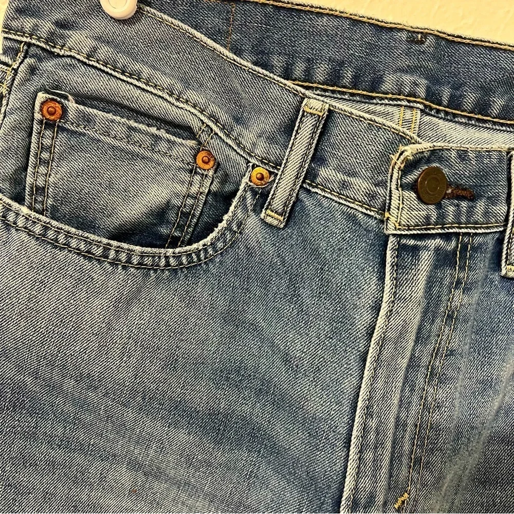 Levi's Men’s Denim Jeans - 505 Straight Leg - W32 L32 EUC Medium Wash Casual